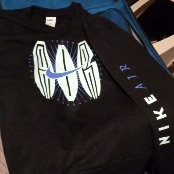 Nike 🌟 Glow in the Dark 🕶️ AirMax blastoff sweatshirt - Picture 1 of 5